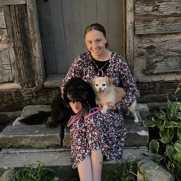 Meet your Posher, Tiffany - Picture 13 of 13